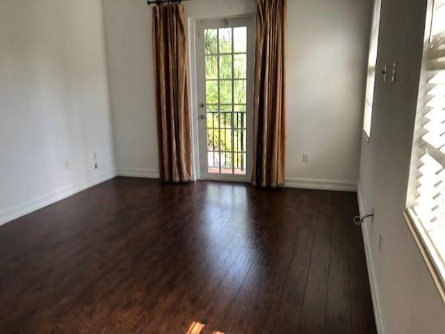 6903 Julia Gardens Drive - Photo 6 of 11