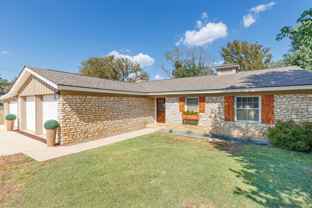 142 Lake Shore Dr - Photo 1 of 1