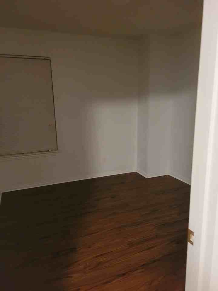 13625 Biggs Street - Photo 4 of 11