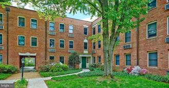 4822 Chevy Chase Dr #302 - Photo 1 of 1