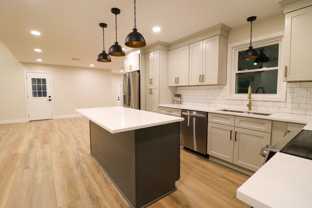 201 Elmwood Cir - Photo 1 of 1