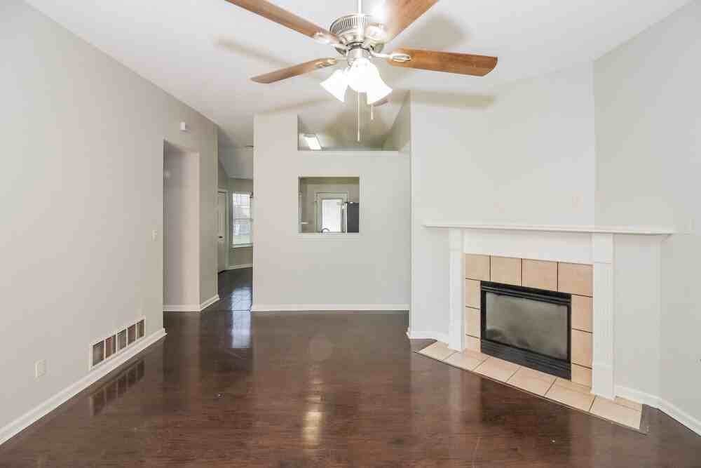 9812 Southern Oak Way - Photo 3 of 16