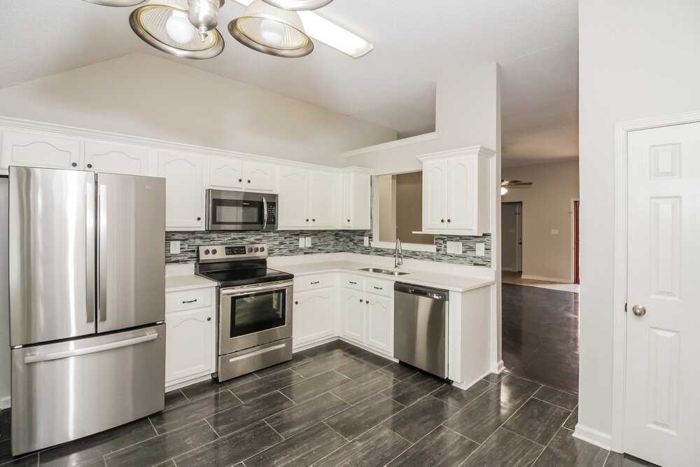9812 Southern Oak Way - Photo 6 of 16