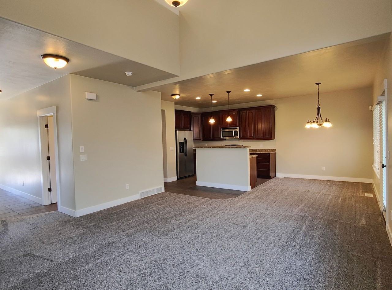 9012 S Quarry Stone Way - Photo 5 of 33