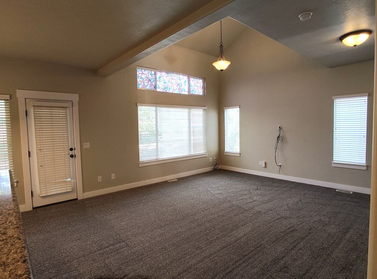 9012 S Quarry Stone Way - Photo 6 of 33