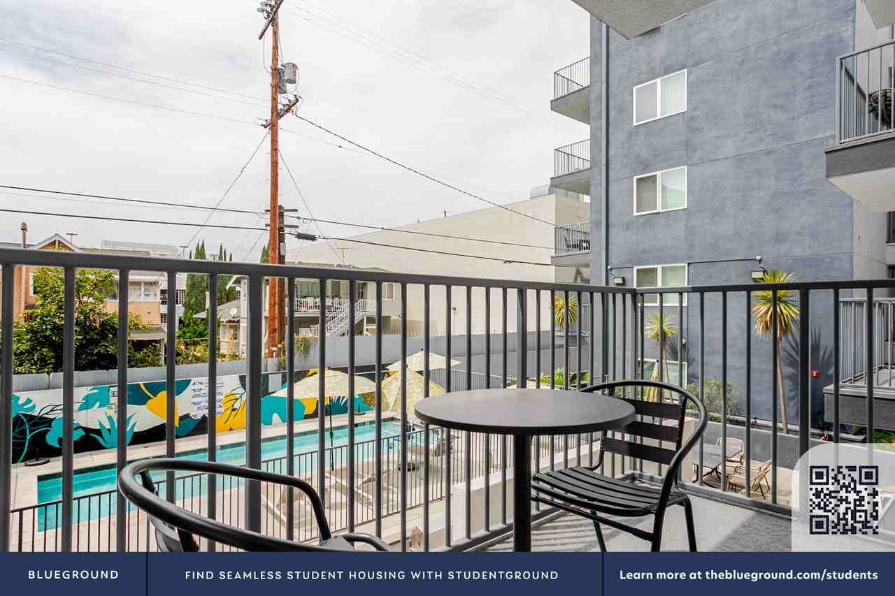 1011 S Serrano Ave #1418 - Photo 6 of 31