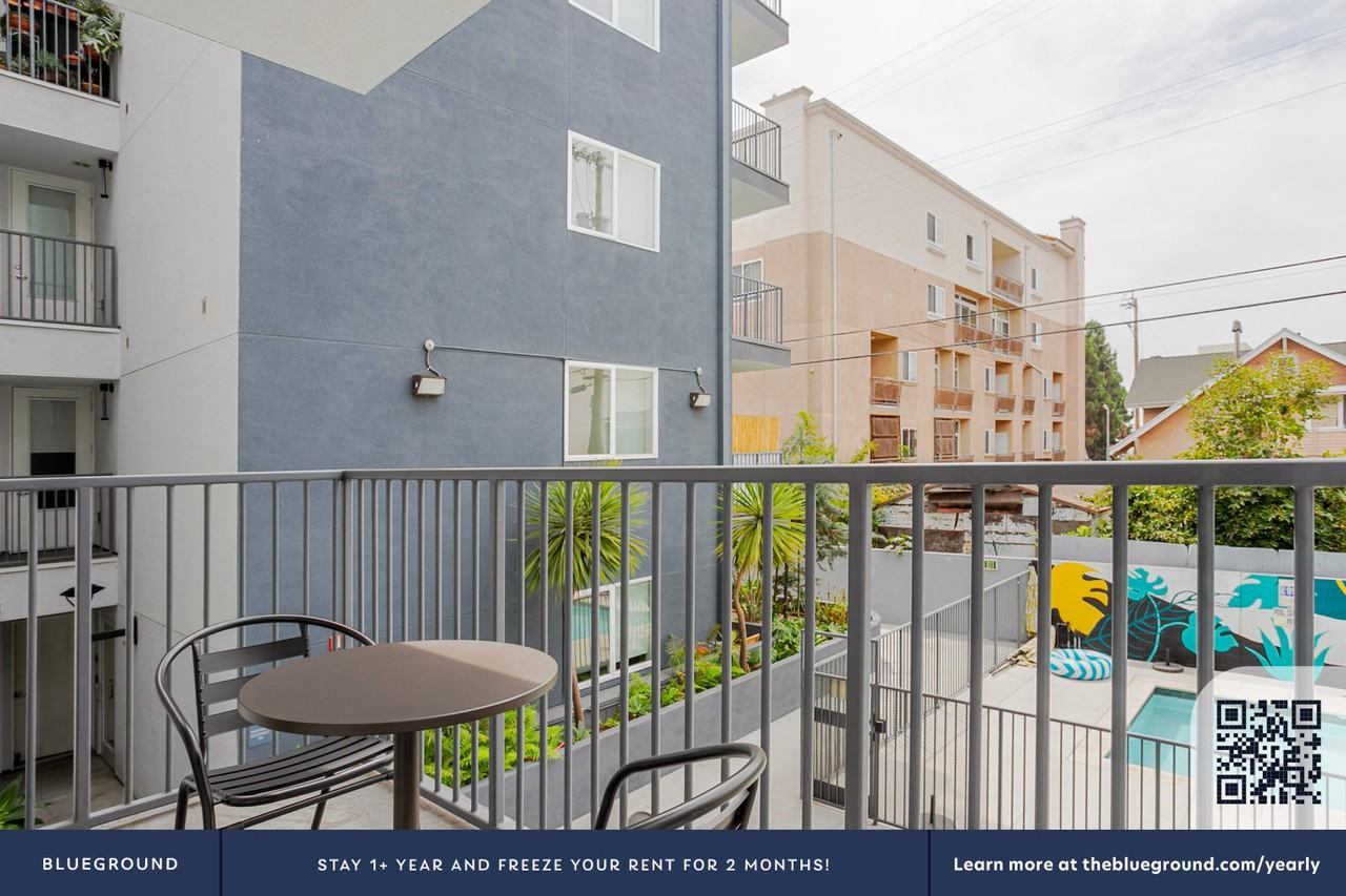 1011 S Serrano Ave #1418 - Photo 7 of 31