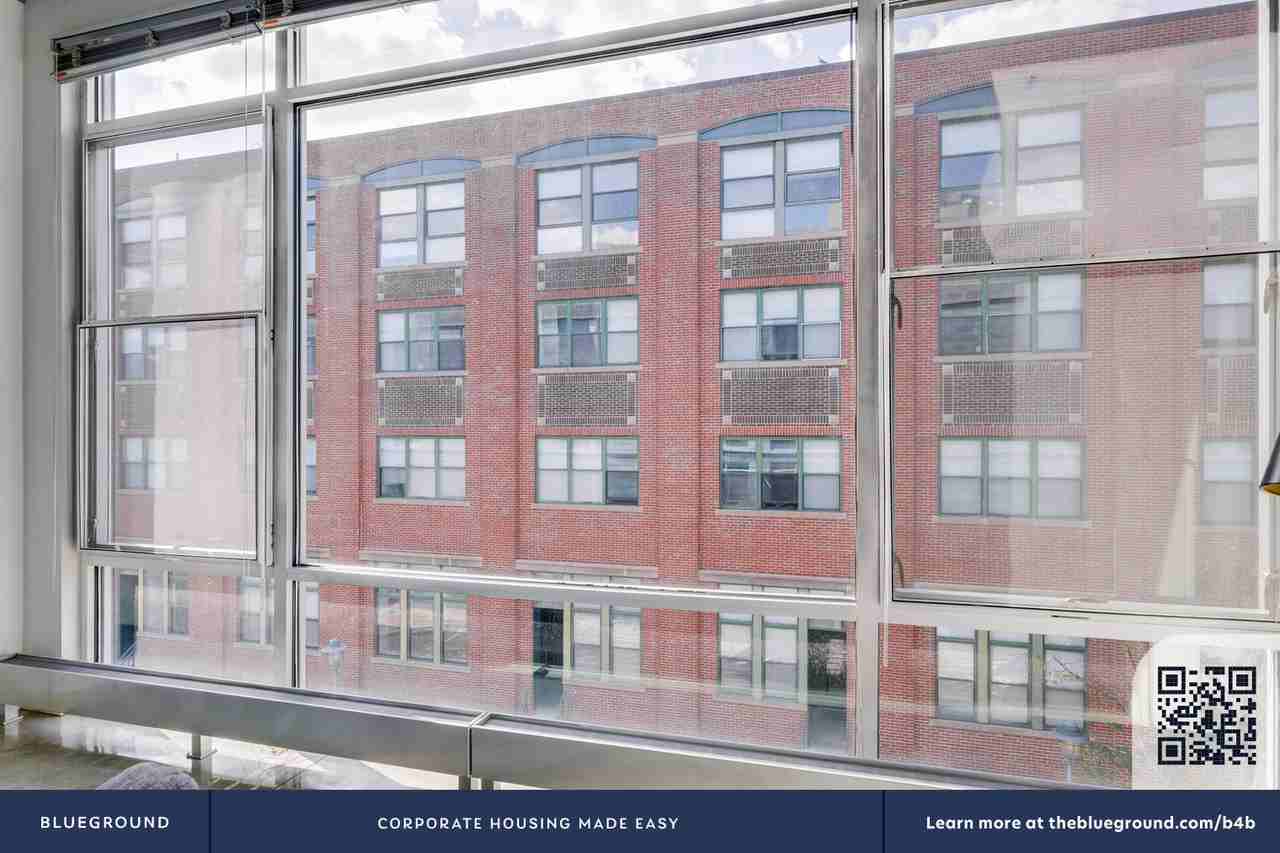 23 Sidney St #1237 - Photo 6 of 27
