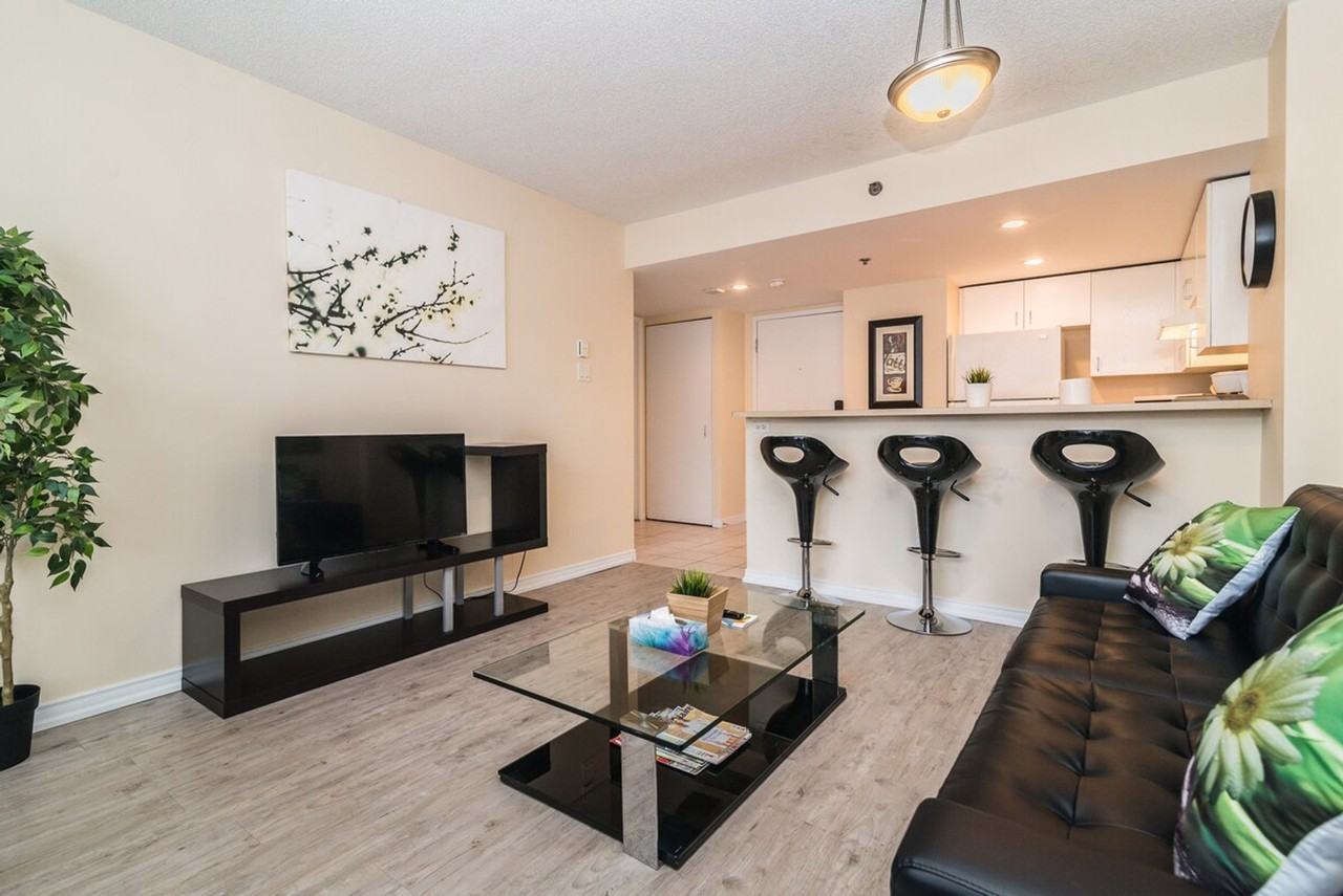 109 Rue Charlotte #1261757P - Photo 4 of 20