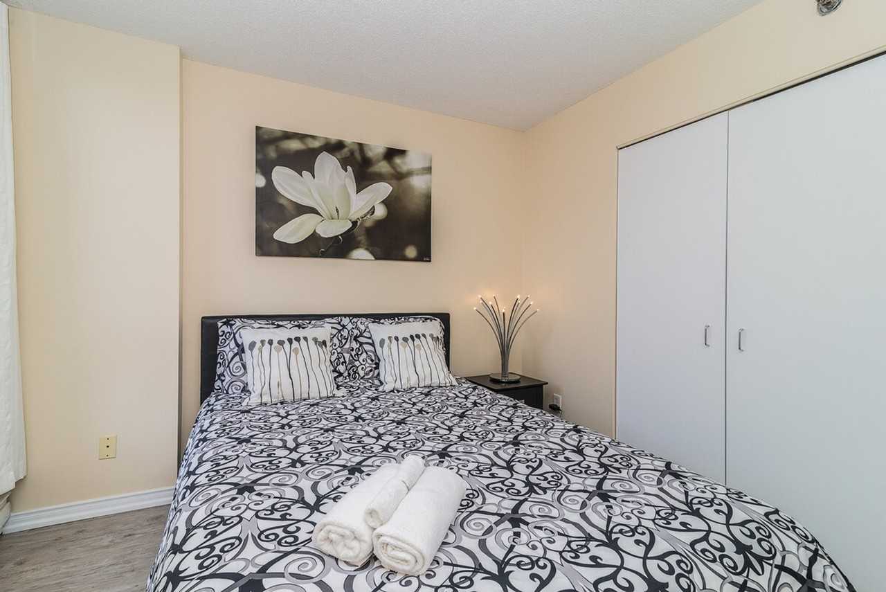 109 Rue Charlotte #1261757P - Photo 4 of 20