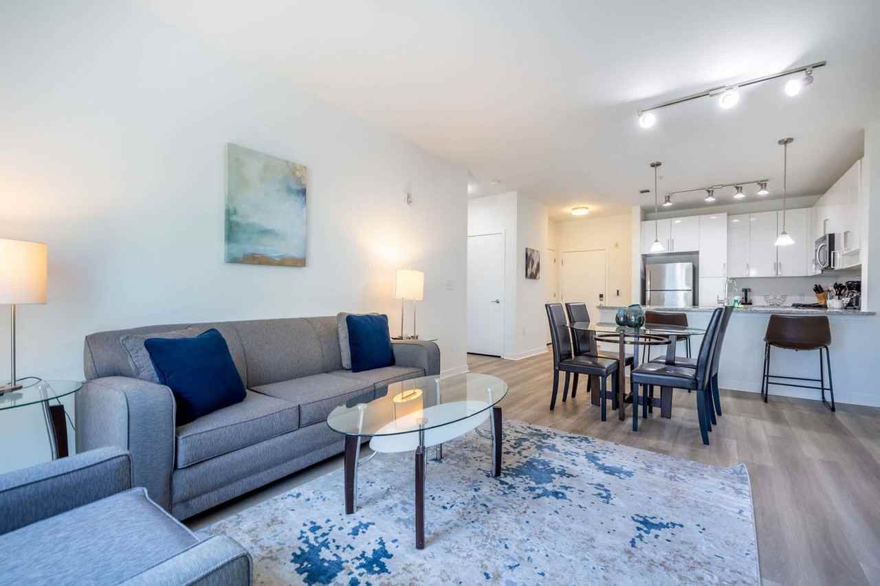 75 Tresser Blvd #1282212P - Photo 2 of 18