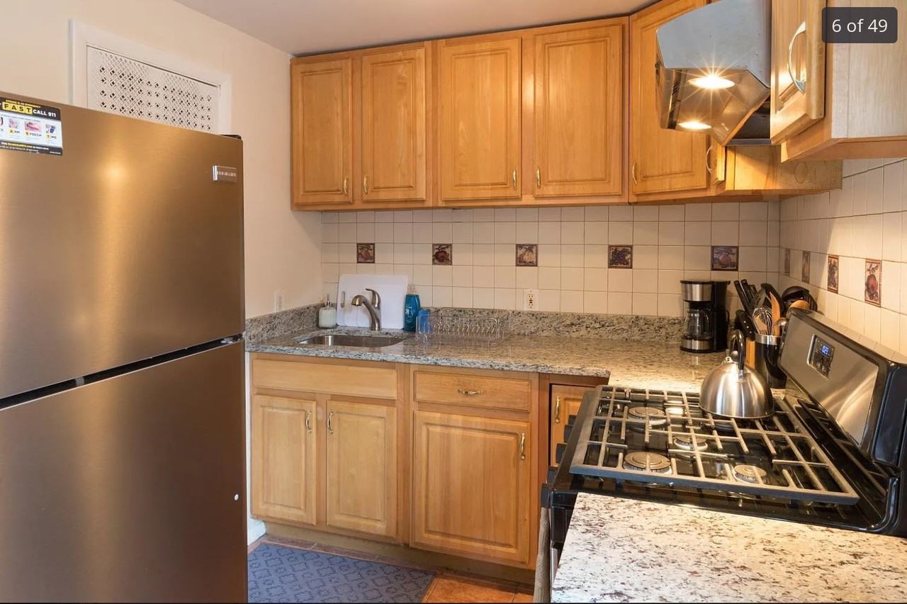 10 Saddlewood Ct #1 - Photo 3 of 12