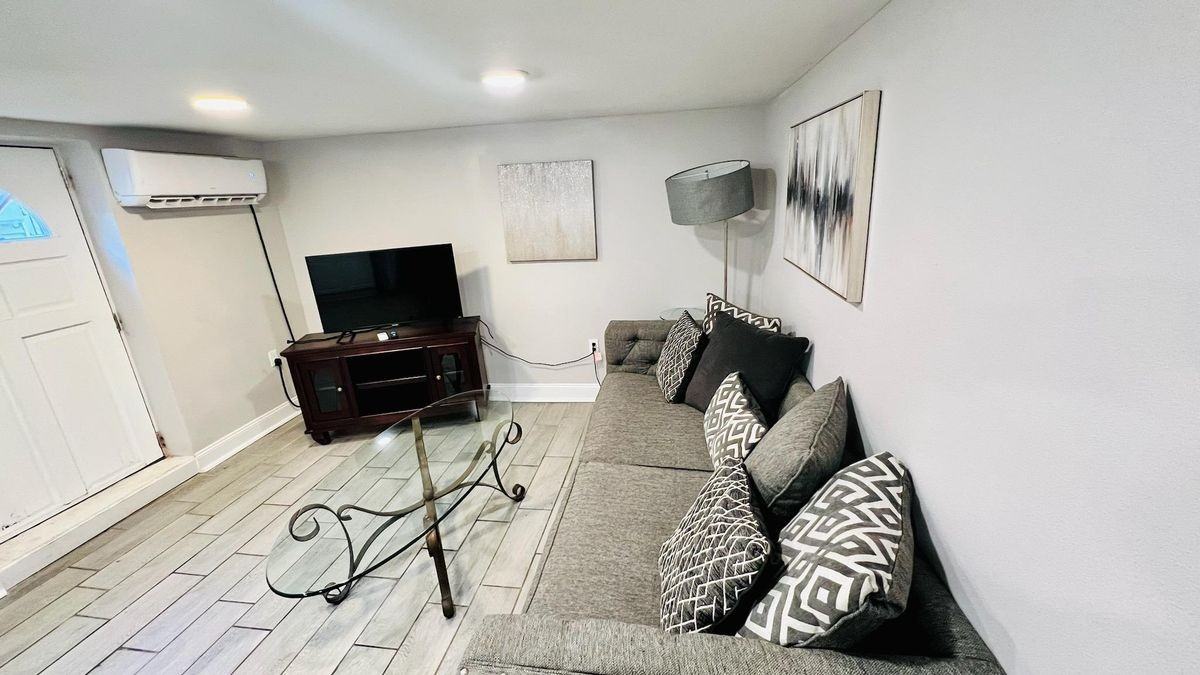 5924 Saint Claude Avenue ##A - Photo 2 of 7