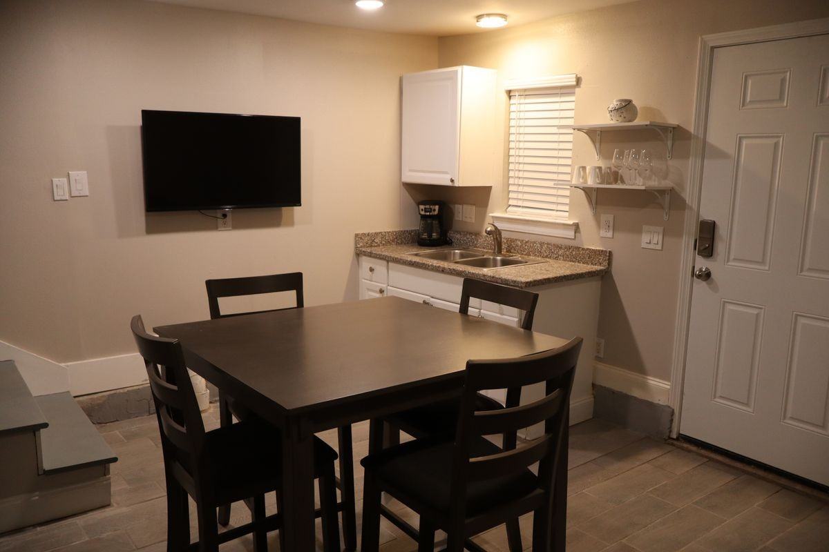 1030 Gordon St - Photo 2 of 12