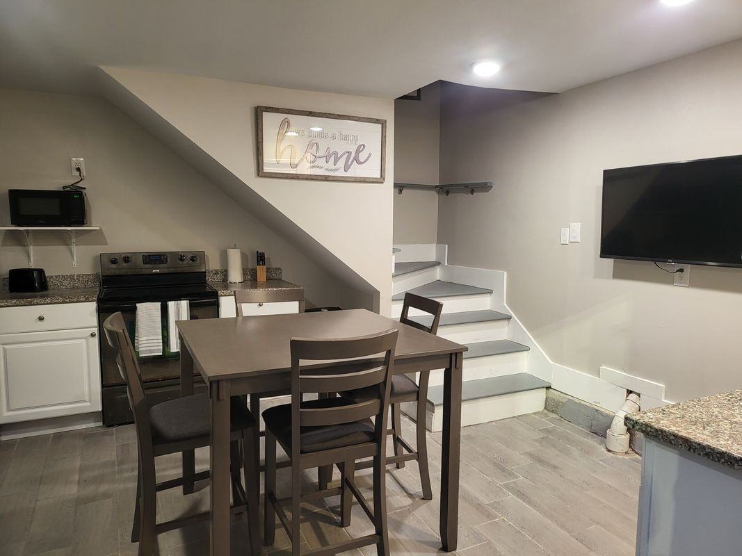 1030 Gordon St - Photo 3 of 12