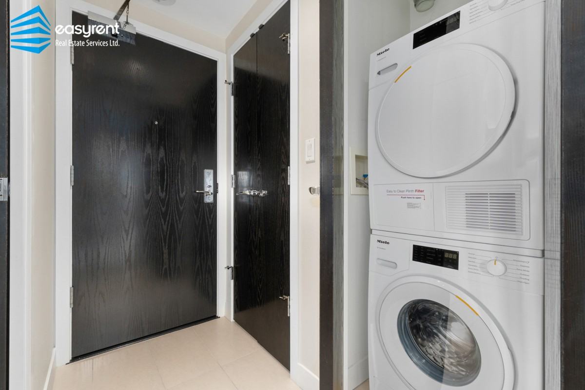 1455 Howe Street #11xxx - Photo 5 of 30