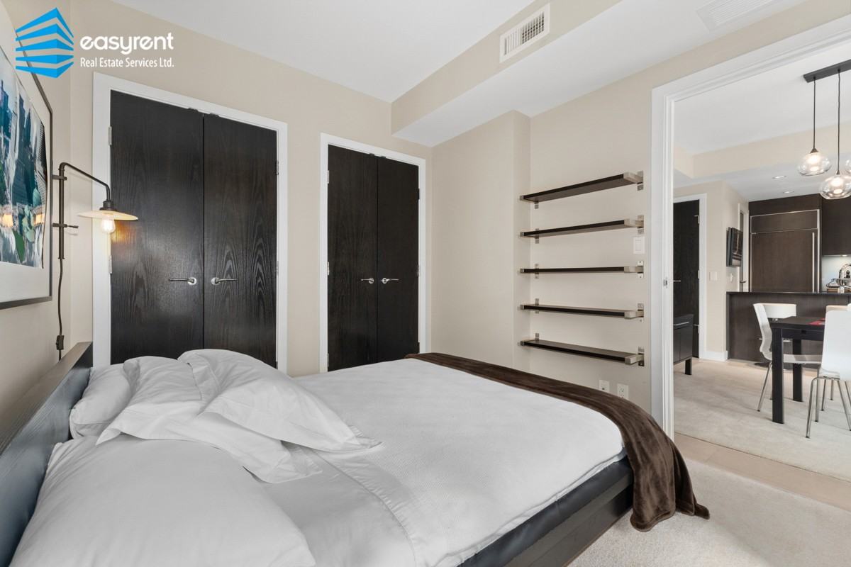 1455 Howe Street #11xxx - Photo 6 of 30