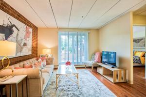 featured image of 100 Queen Anne Drive