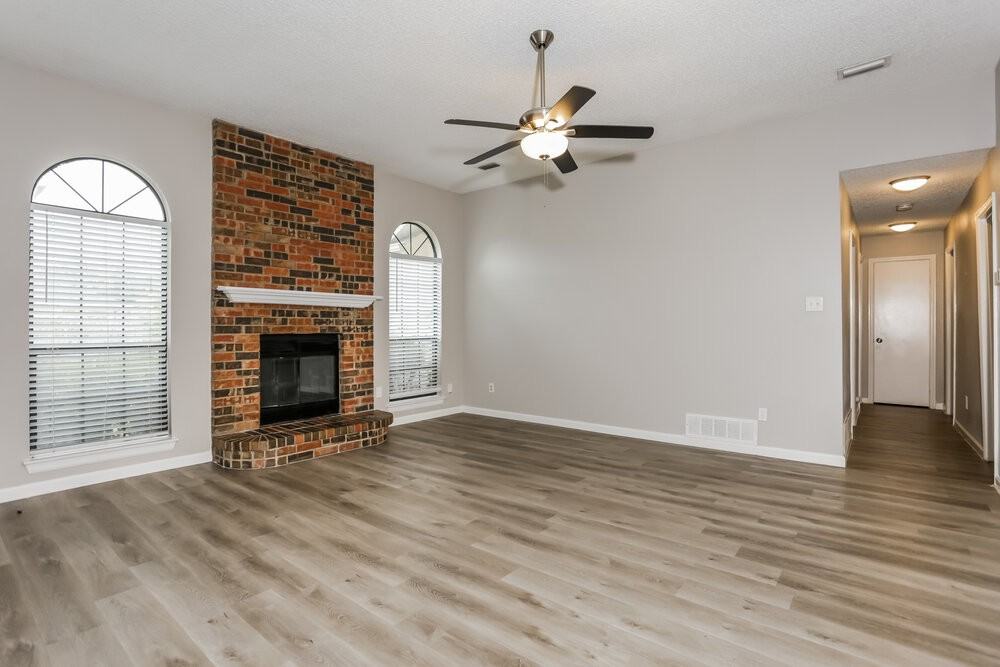 1408 Chapman Dr - Photo 3 of 16