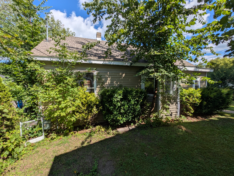 620 Lake St - Photo 3 of 40