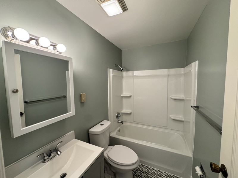 350 Black Hills Dr - Photo 2 of 12