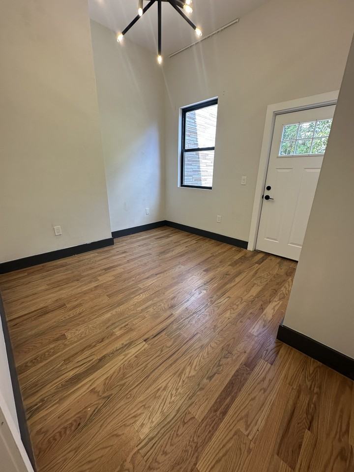 604 Palisade Ave #1 - Photo 5 of 15