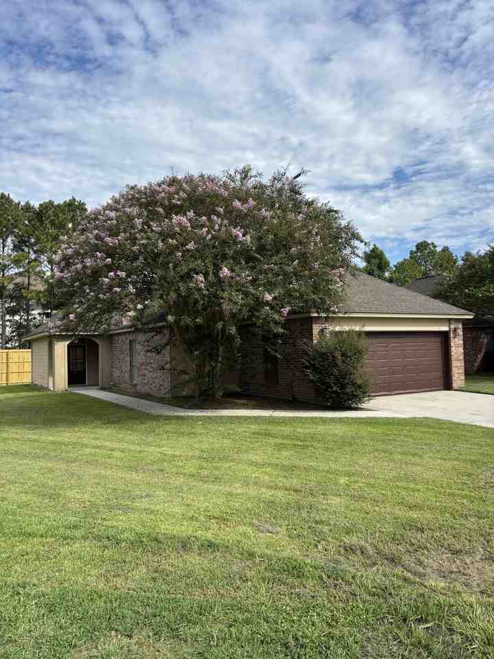 3460 Northlake Ave #NA - Photo 2 of 13