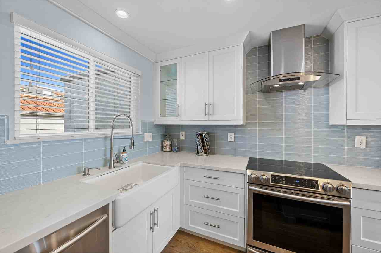 908 Caminito Madrigal #D - Photo 7 of 30