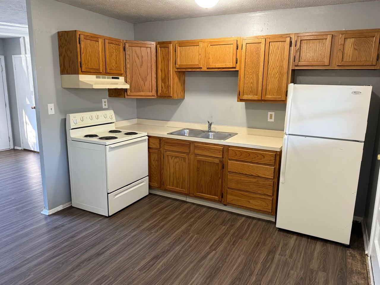1109 Birch Dr - Photo 4 of 11