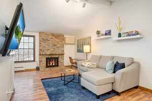 featured image of 1008 Westbrooke Way #6