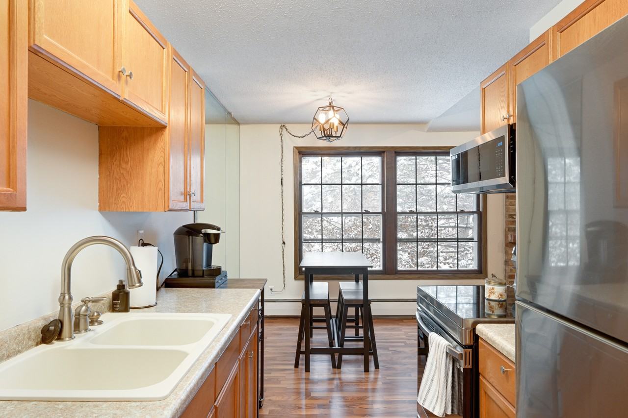 1008 Westbrooke Way #6 - Photo 2 of 9