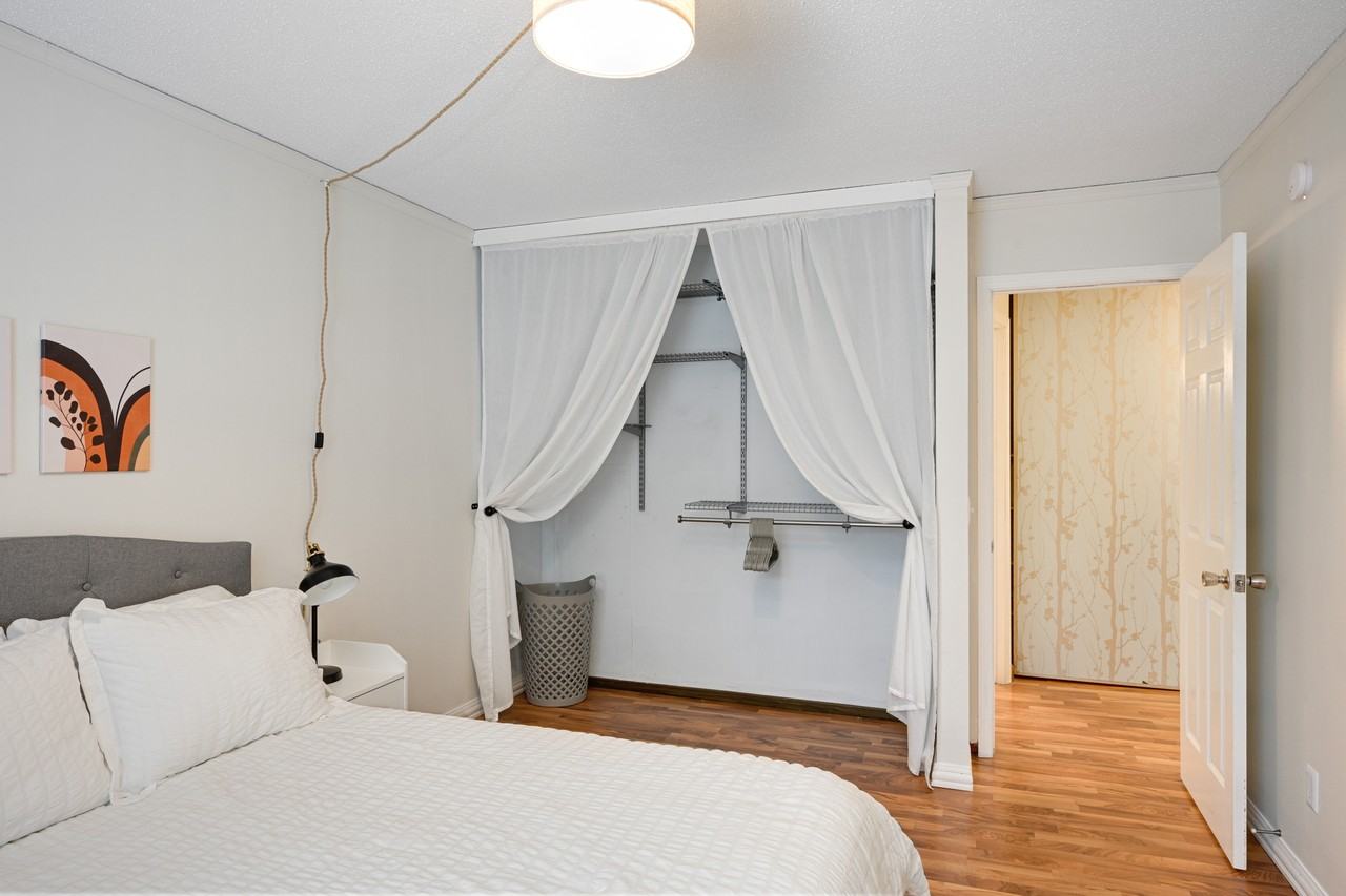 1008 Westbrooke Way #6 - Photo 4 of 9