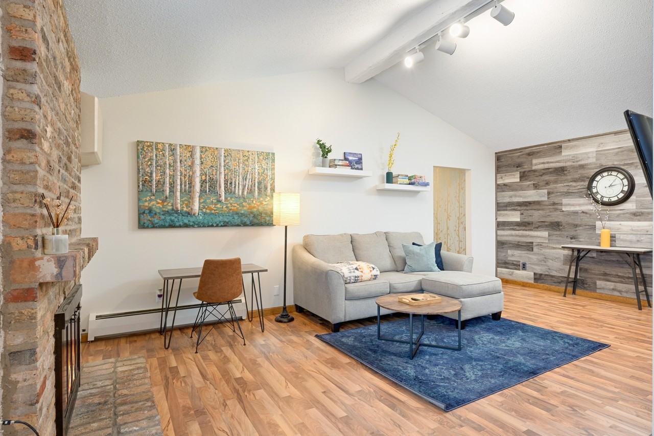 1008 Westbrooke Way #6 - Photo 7 of 9