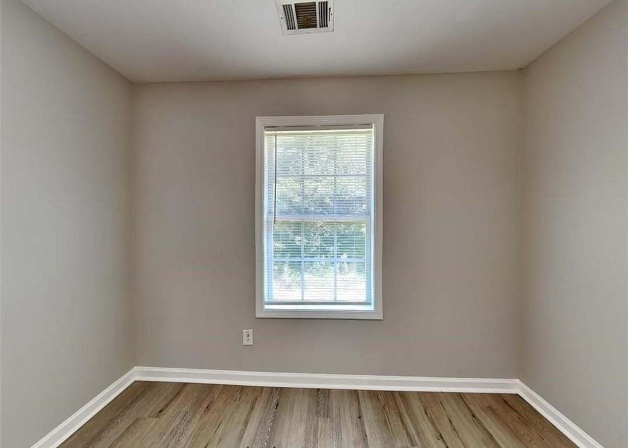 Maple Place Apartments - Photo 7 of 17