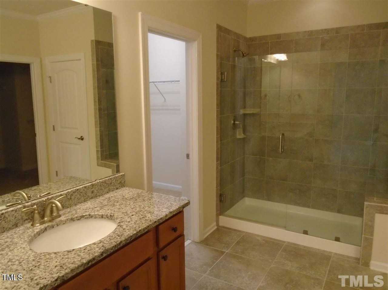 234 Daymire Glen Ln - Photo 7 of 8