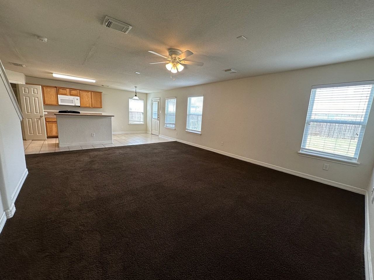 19630 Summerlin Drive - Photo 6 of 32