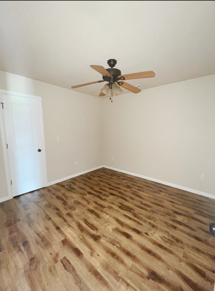 121 Mockingbird Xing - Photo 2 of 7