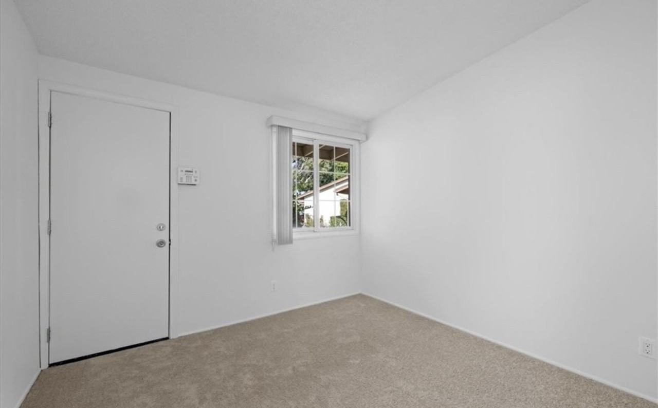 W 170th St - Photo 7 of 8