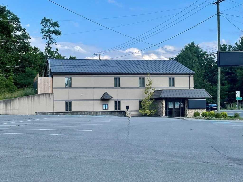 725 Ritter Dr - Photo 5 of 38