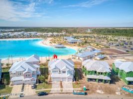 featured image of 469 Marquesa Cir