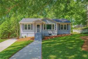 featured image of 1716 Beacon Hill Blvd Ne