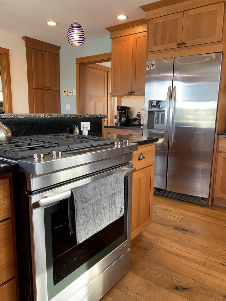 1665 Ocean Blvd - Photo 5 of 32