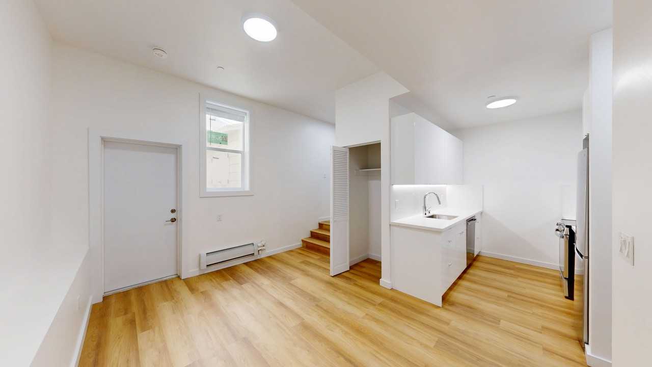 2844 Lyon Street - Photo 7 of 36