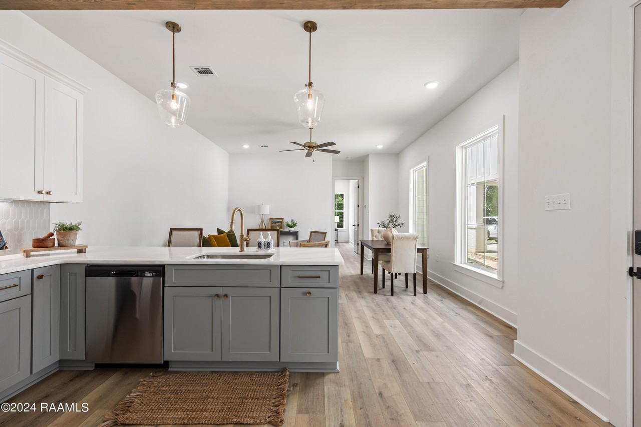 120 Mayberry Grove St - Photo 5 of 25