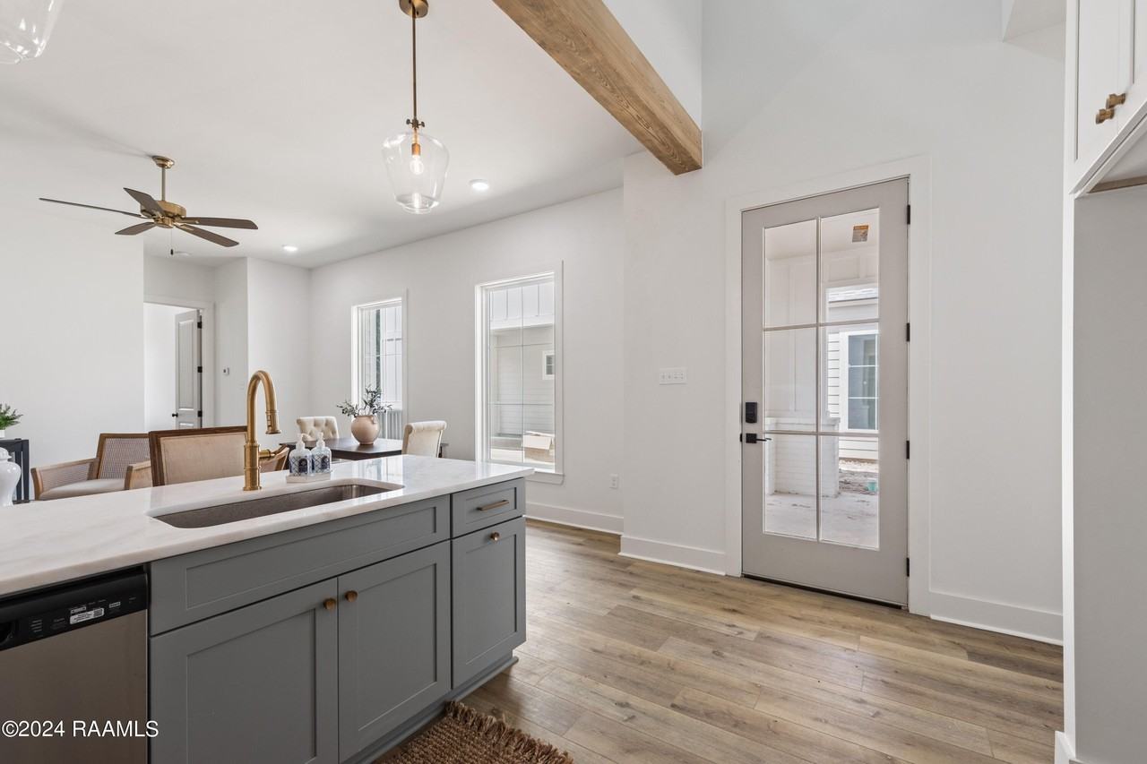 120 Mayberry Grove St - Photo 7 of 25