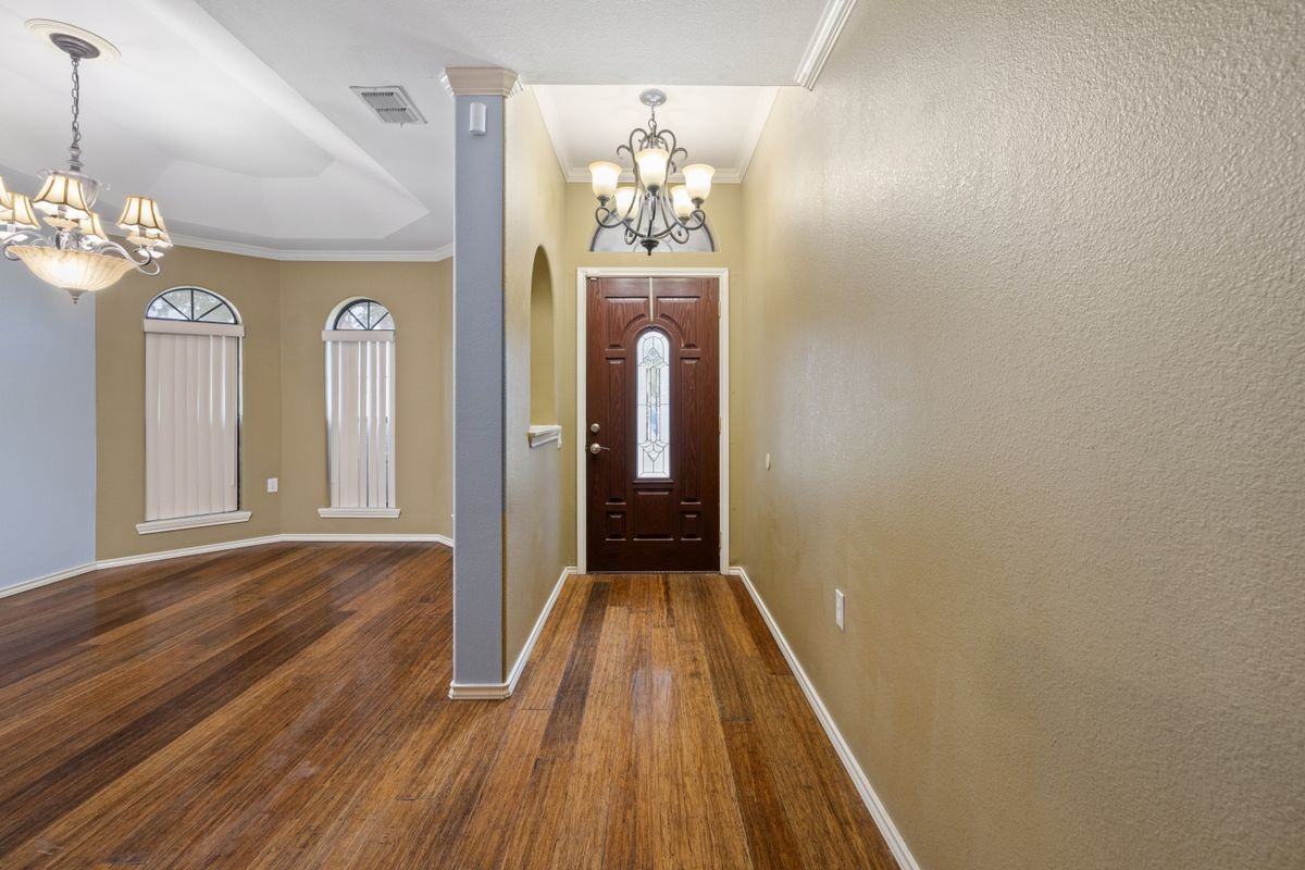 3507 N 34th Ln - Photo 3 of 25