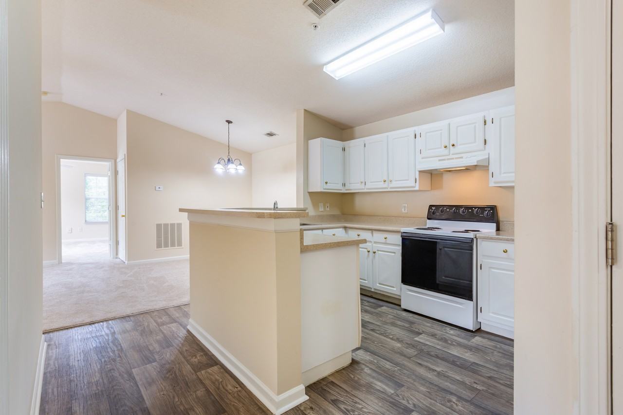 The Retreat at Grande Lake Apartments - Photo 5 of 90