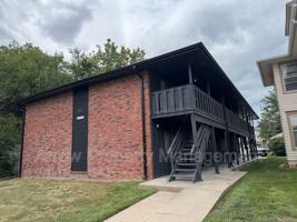 featured image of 2512 R St #7