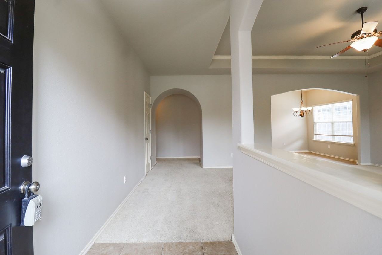 18909 E 49th Pl S - Photo 3 of 34