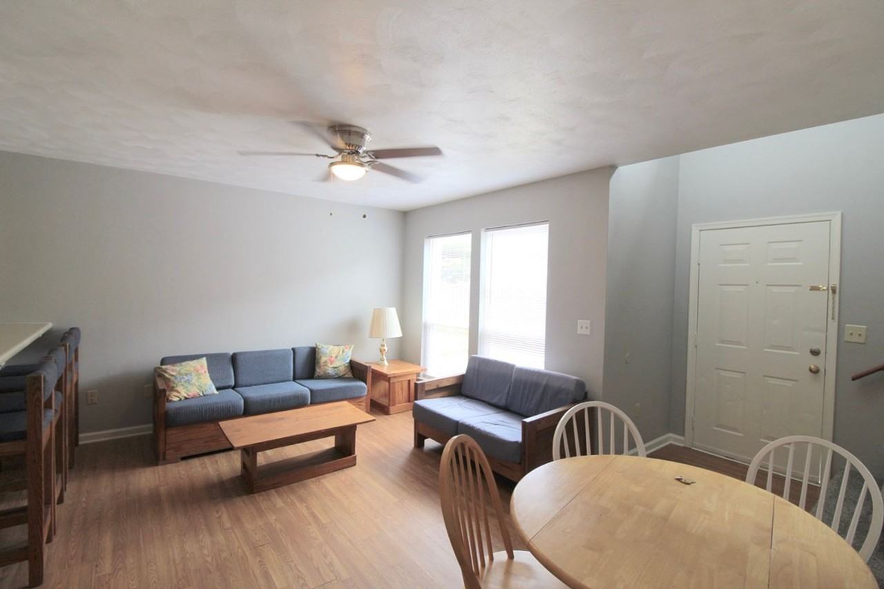 1470 Devon Ln - Photo 5 of 28